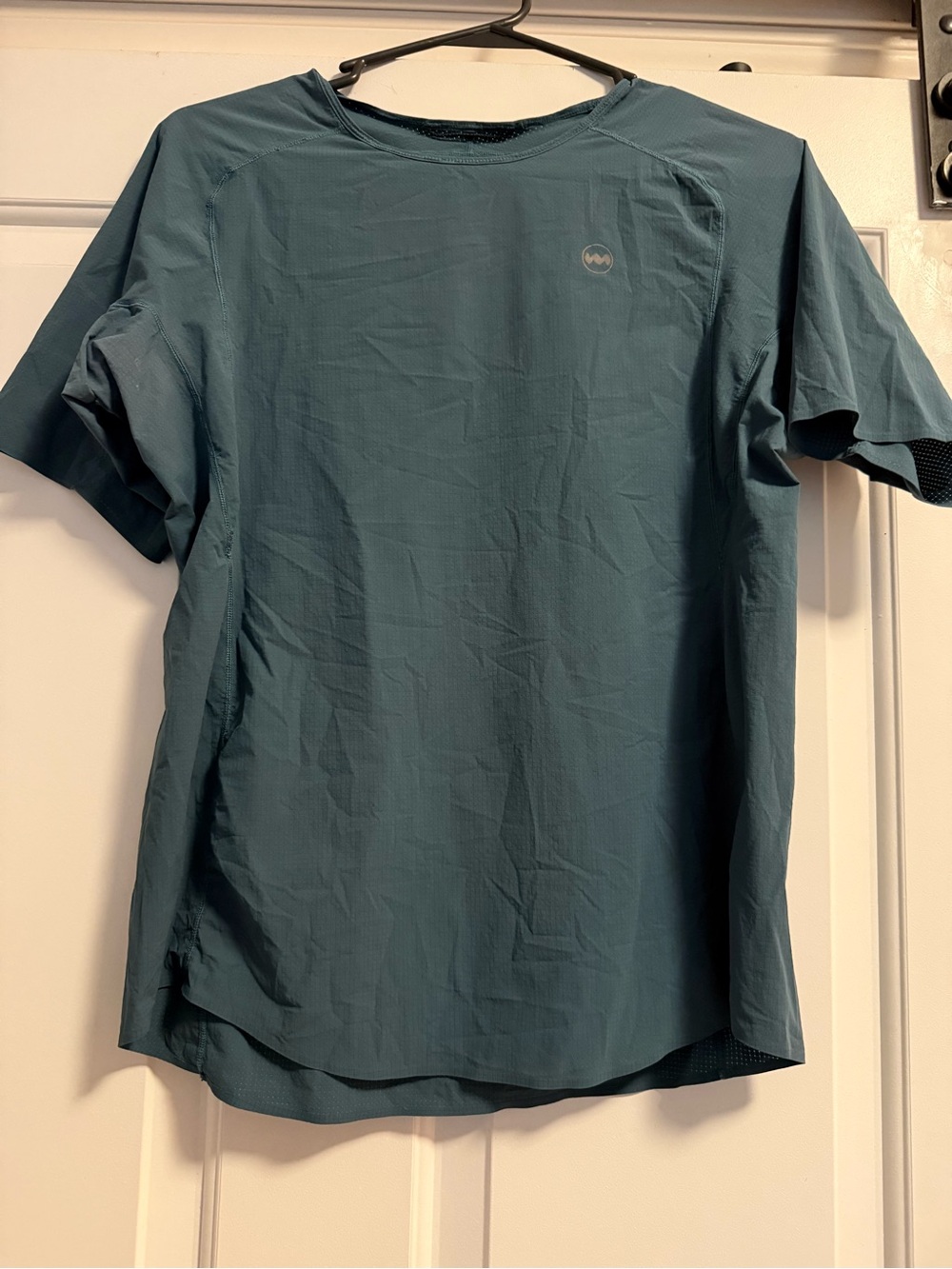 Janji women’s AFO vent tee